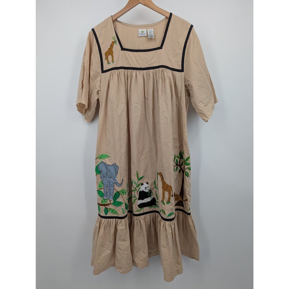 Vintage Smithsonian Institution Safari Animal Embroidered Large Cotton Dress